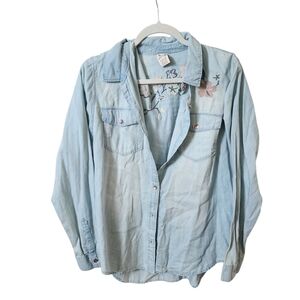 Faded Glory Light Blue Embroidered Button-Up Shirt